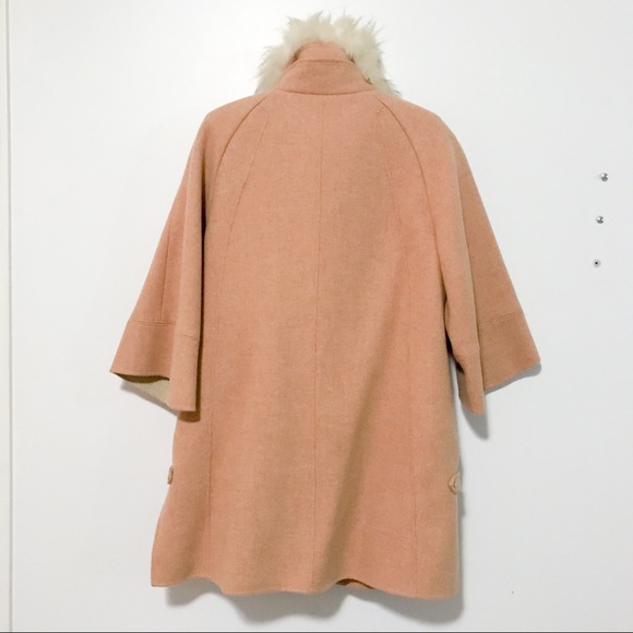 Peach wool coat with de/attachable fur - Picture 2 of 16